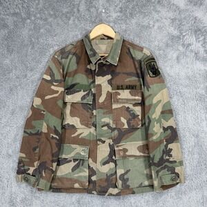 US Army Combat Coat Mens M Short Woodland Camo Airborne Patch Military 90s